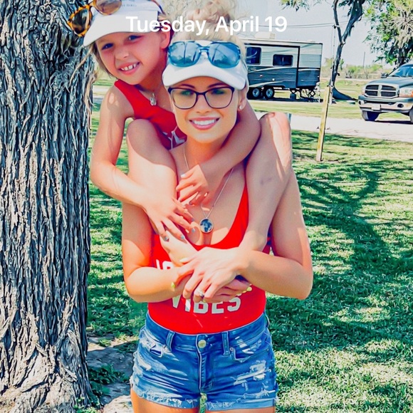 Meet your Posher, Brittany - Picture 15 of 15